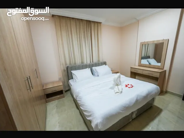 شقة للايجار على حسب الطلب متوفر   في صلاله