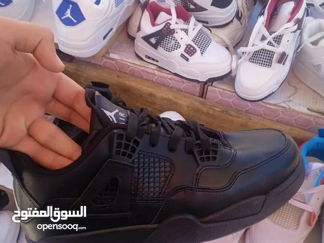  Sport Shoes in Sfax