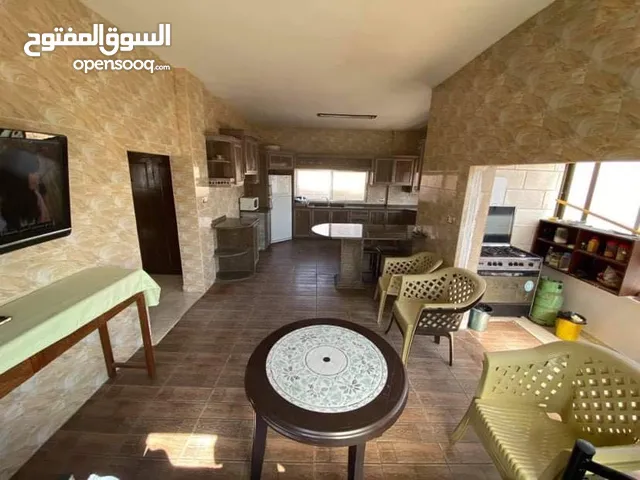 167m2 3 Bedrooms Apartments for Sale in Zarqa Al Jaish Street