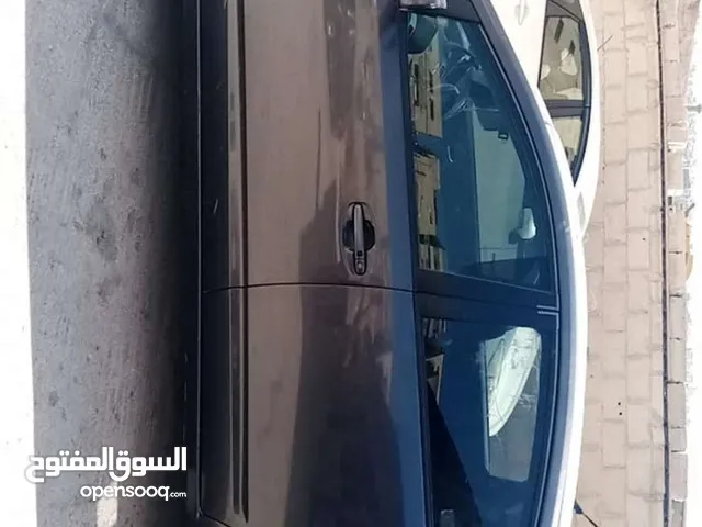 Used Toyota Prius in Amman