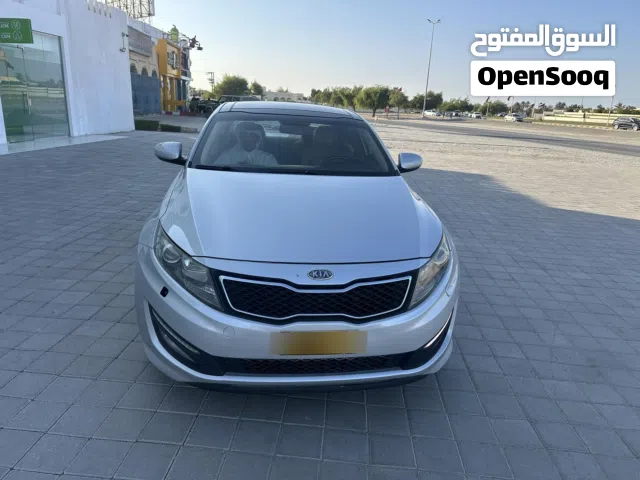كيا اوبتيما 2013 للبيع السياره بحالة ممتازه