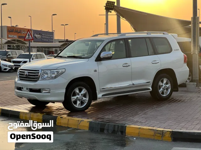 Toyota Land Cruiser Station V6 60th Anniversary Edition GCC Specs Model 2011 Originalpaint 207,000km