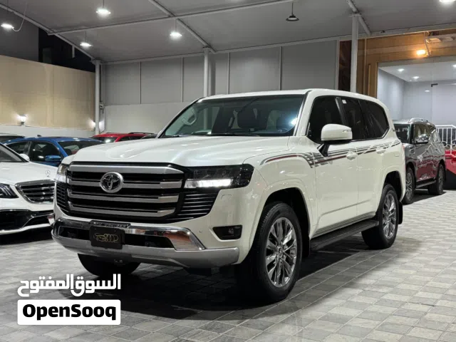 2022 Toyota Land Cruiser GXR