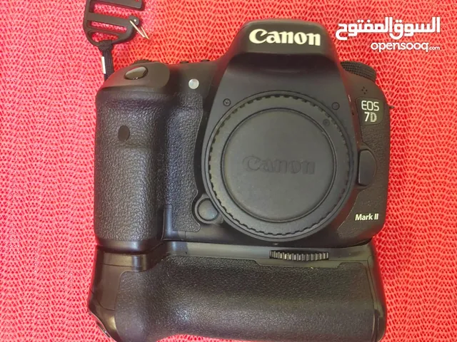 Canon 7 D mark 2 with battery grip
