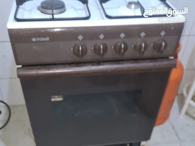 للبيع مكيفات 2 شباك واحد سبيلت تبريدها جدا ممتاز وثلاجة كبيرة وتلفزيون 50 بوصة 4K فرن غاز كله شغال