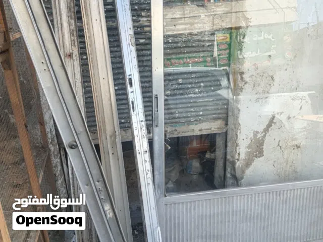 باب المنيوم سحاب مع غال