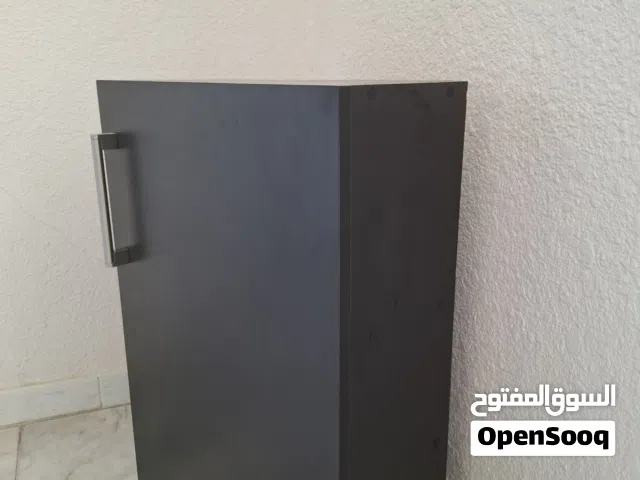 خزانة صغيرة للبيع تصلح لأدوية او ما شابه