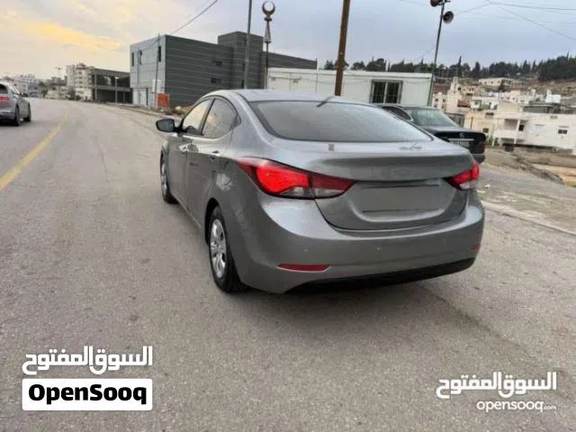 2015 هيونداي النترا Standard
