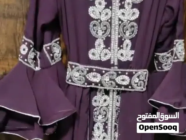 ملابس  افراح مختلفة للبيع