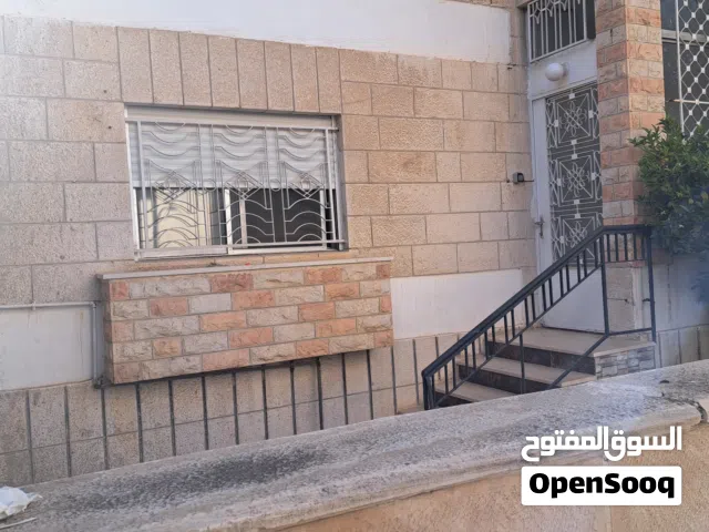 شباكين المنيوم مع حديد الحماية و أبجور المنيوم