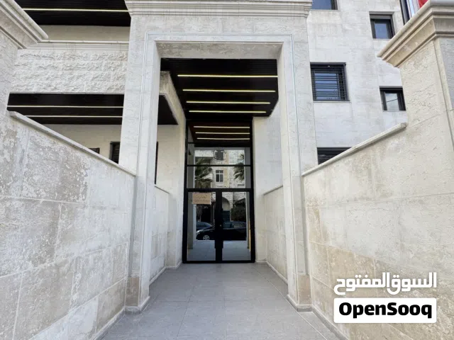 شقة طابق أول 145م بتشطيبات مميزة للبيع في تلاع العلي