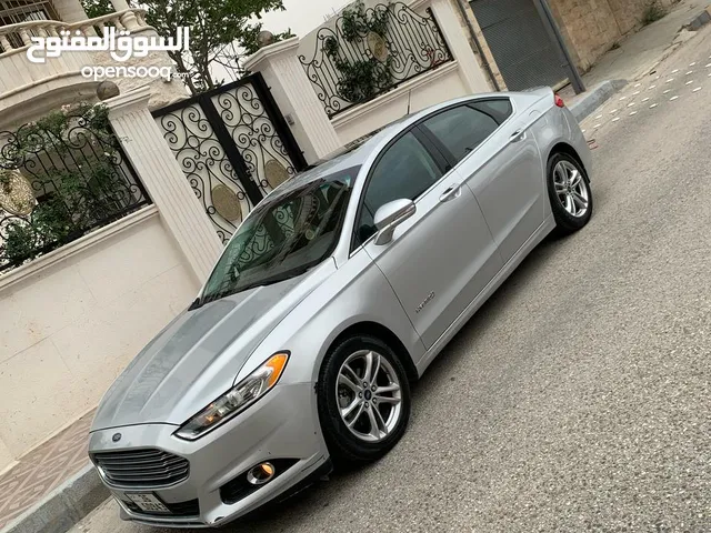 فورد فيوجن هايبرد موديل2016