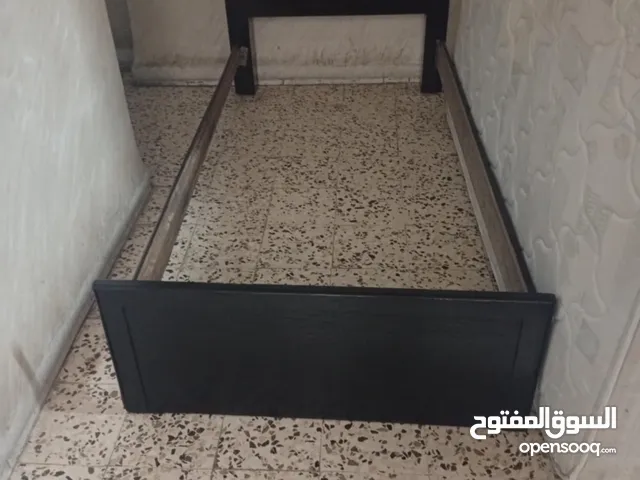 للبيع تخت خشب سوايد ثقيل ونظيف+فرشة الريم جديدة