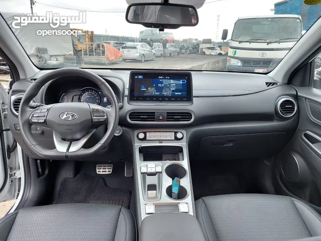 هيونداي انسينو كونا2019عداد قليل جدا 2480كيلو لا يوجد أي ريكولات 
السياره بحالة الزيرو