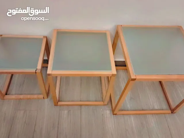 طقم طاولات خشب مع طربيزات قزاز طاولة خشب كبيرة مع 3 طربيزات قزاز و بالإضافة الى عدد 2 طربيزات خشب