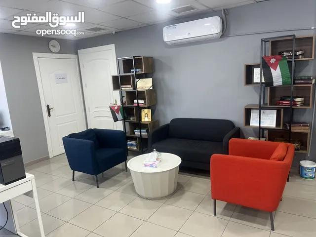 اكاديميه تدريب مرخصه للبيع