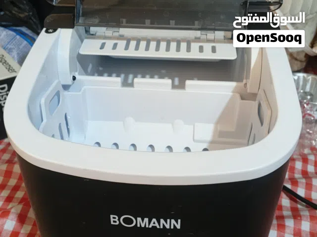 صانعة مكعبات ثلج