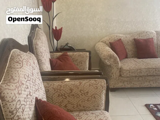 اثاث غرفه ضيوف مع 3 طربيزات بلوط و وطاوله وسط بلوط مع 3 طربيزات سيرفس