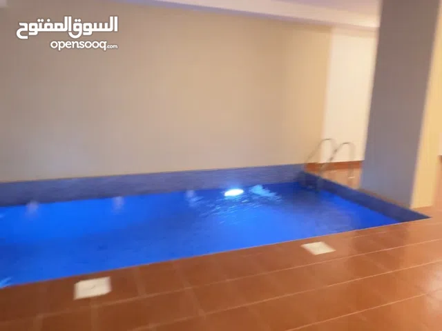 للإيجار دور سرداب مع حمام سباحه في ابوفطيره