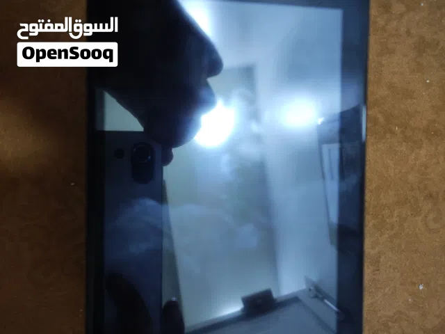 شاشه اندرويد مستخدمه قليل تركب ع معصم السيارات