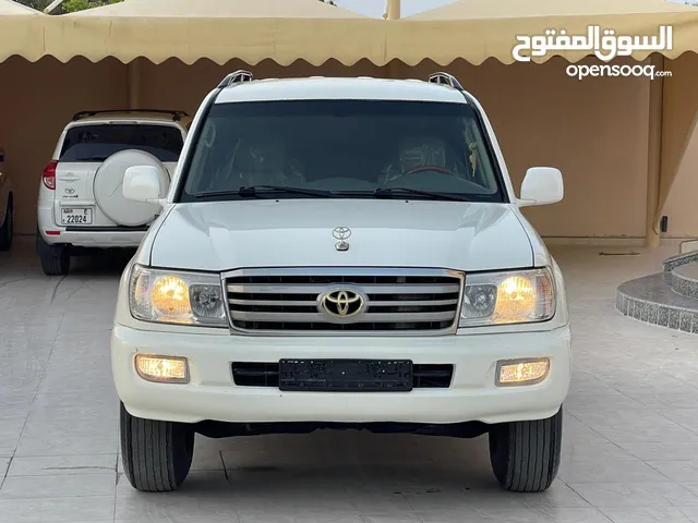 Toyota Land Cruiser 2006 in Muscat