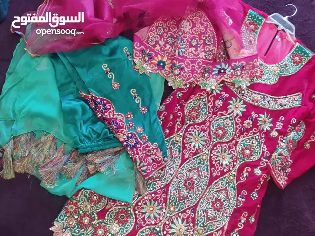 ملابس نساء عمانيه تقليديه