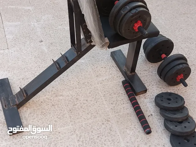 دامبلز متغير الاوزان مع 4 سوامين مع بنش نظيف مستعمل فتره بسيطه