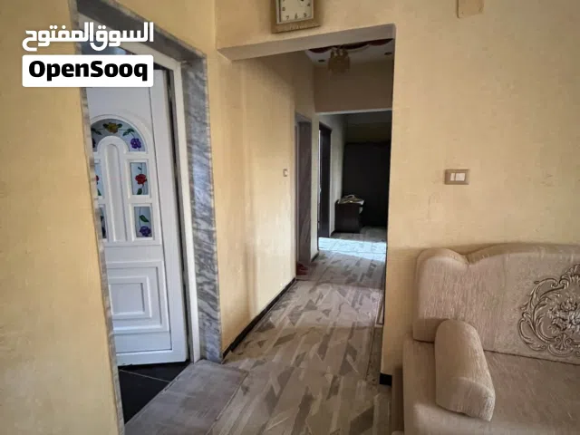 شقه في ابوسليم بالقرب من جامع الزبير