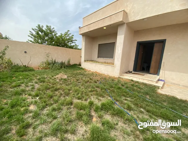 230 m2 3 Bedrooms Villa for Sale in Tripoli Al-Kremiah