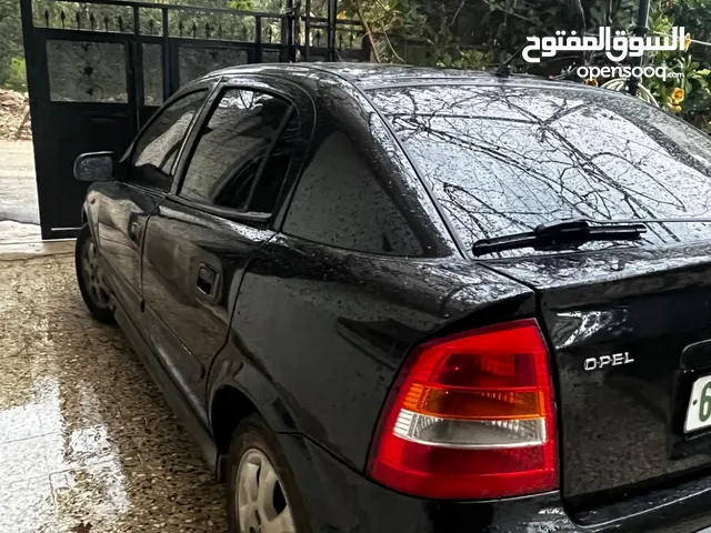 غرفة جديدة  دهان جديد  جير عادي 5 غيار  تسير 280 الف كم