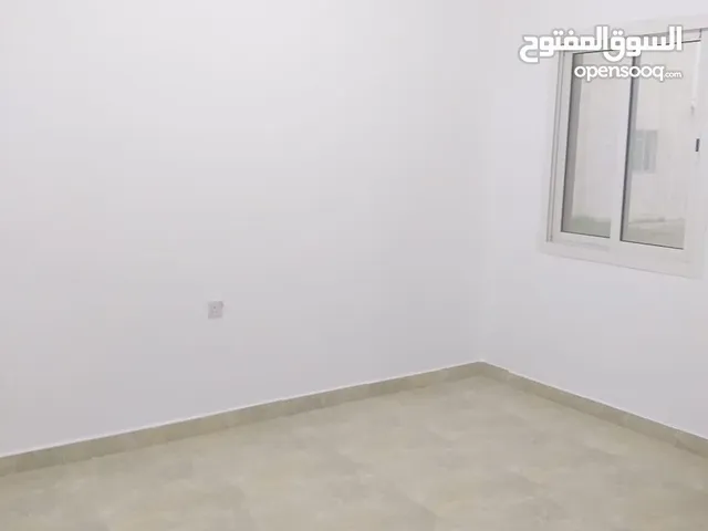 شقة للإيجار بمدينة الشامخة أمام الشامخة مال