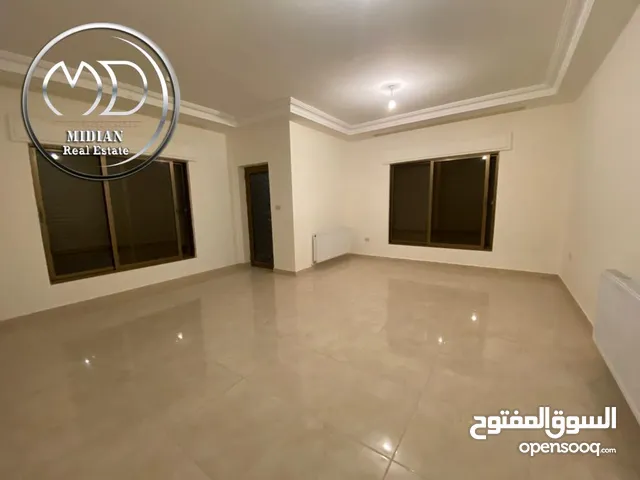 شقه 220م تشطيبات سوبر ديلوكس بسعر مميز امكانية الأقساط