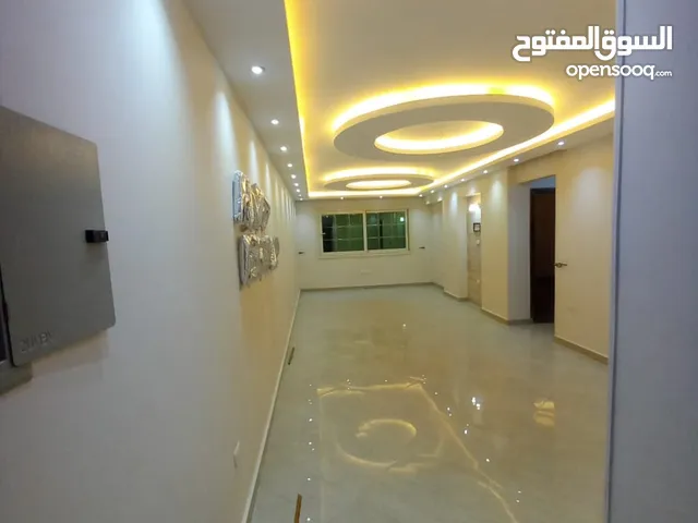 160 m2 3 Bedrooms Apartments for Rent in Giza Haram