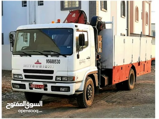 متاحة للإيجار شاحنة هياب ونش (کرین) مع رافعة في أي مکان عمان Hiab (Hiap) Truck with Crane for Rent