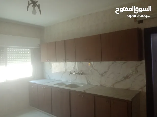 126 m2 3 Bedrooms Apartments for Rent in Zarqa Al Zarqa Al Jadeedeh