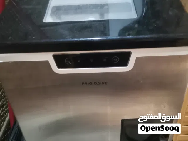 ثلاجه صنع الثلج