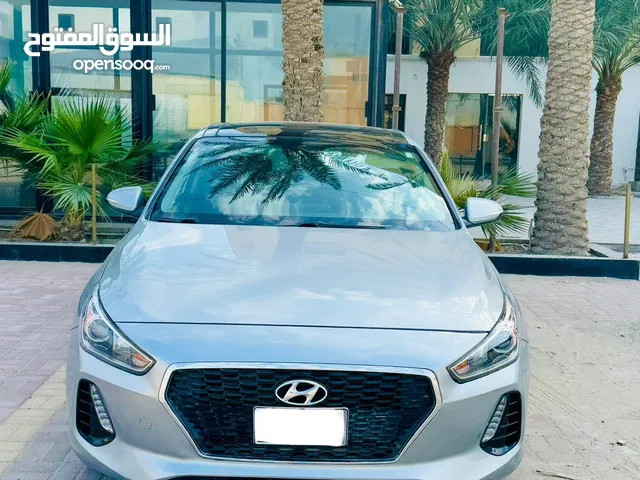 Hyundai Elantra GT 2020