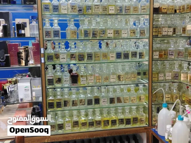 ديكور محل عطور للبيع