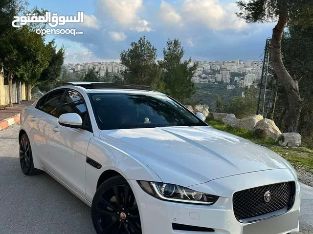 Jaguar XE 2018