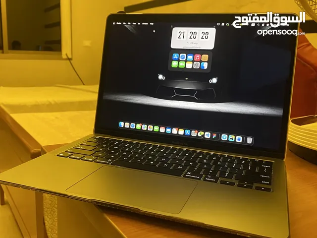 Apple Macbook Air M1 Chip 2020 Very Clean