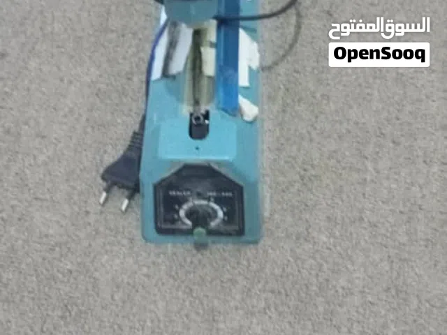 ماكينة لحام وإغلاق أكياس بلاستيكية يدوية (Impulse Sealer) للبيع بحالتها.