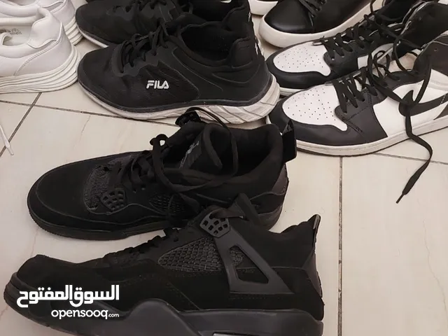  Sport Shoes in Amman