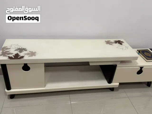 طاولة التلفاز