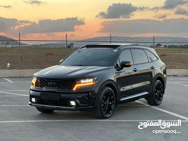 كايا سورينتو 2022/فل الفل فتحة سقف بانوراما 2x4 ///240Hp بنزين + كهرباء ( Haybrid) 1600cc