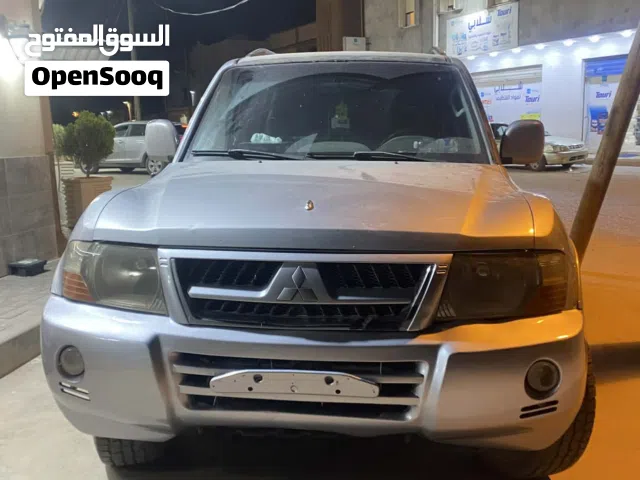 2006 ميتسوبيشي باجيرو GLX