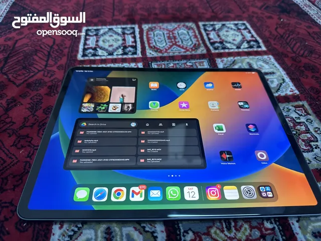 Apple iPad pro 4 128 GB in Muscat