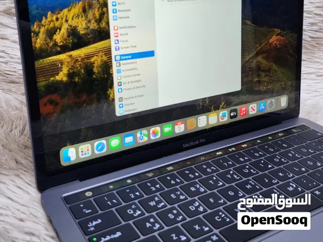 Apple MacBook Pro A1989 touch bar 2.7GHz speed 4type C ports retina display iris xe graphics 2018