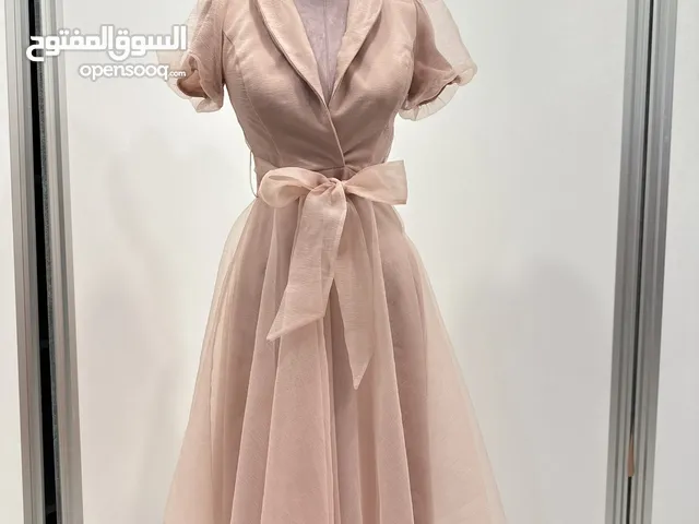 فستان زهري قصير للبيع