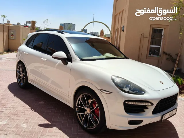 Porsche Cayenne 2013 in Dubai