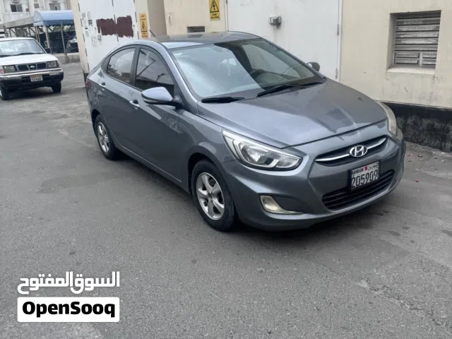 2018 هيونداي اكسنت Standard